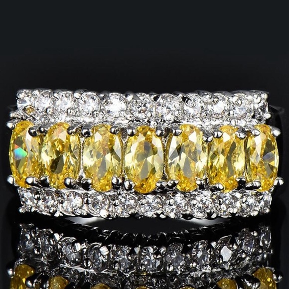 WEDDING RING - Picture 4 of 6